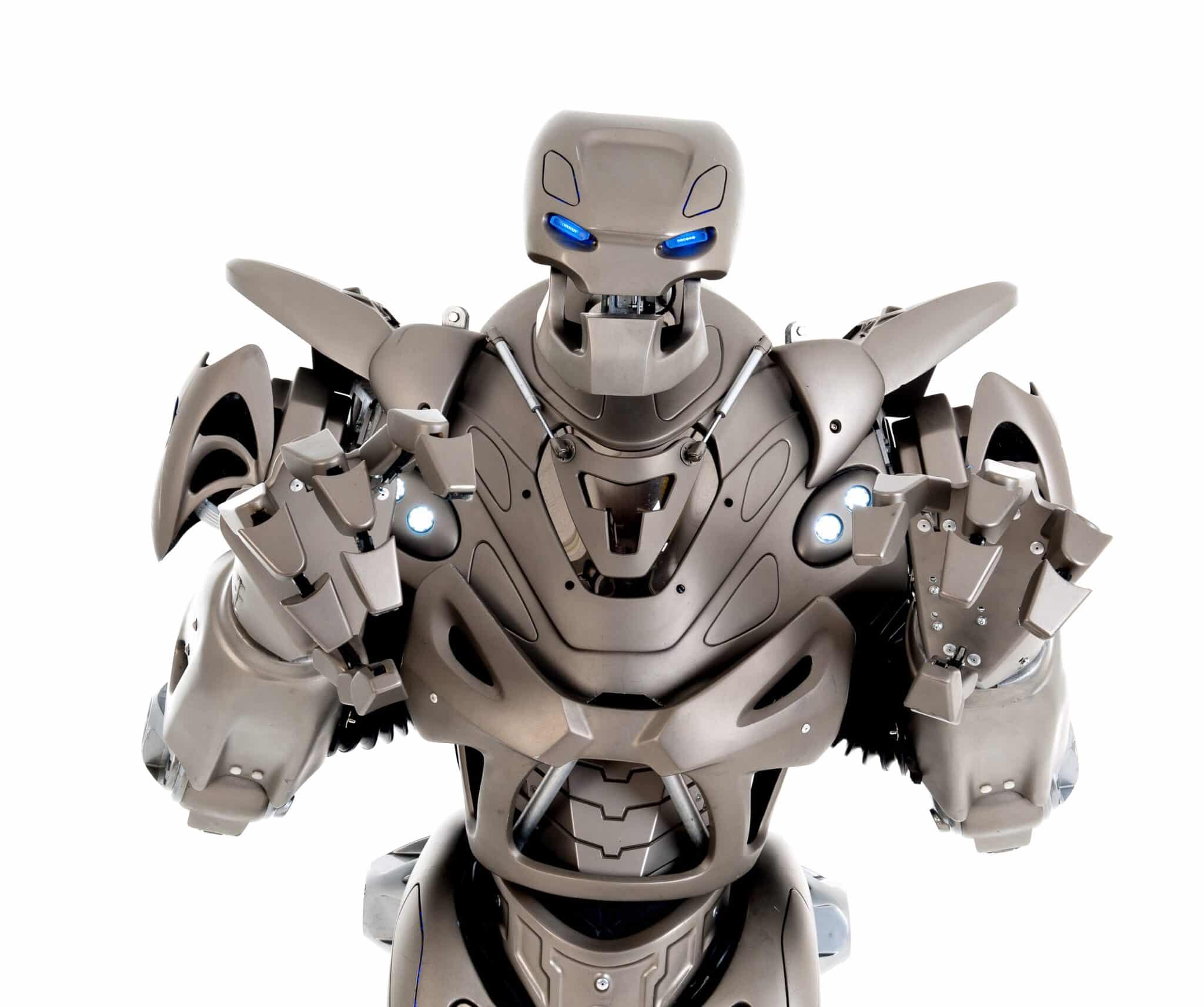 BGT semi-finalist, Titan the Robot, coming to The Mall! - Titan Forward 002 scaled